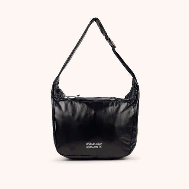 Bolso Hobo Minimalista en Poliamida Reciclada DEEP RECYCLED HOBO BLACK (1)