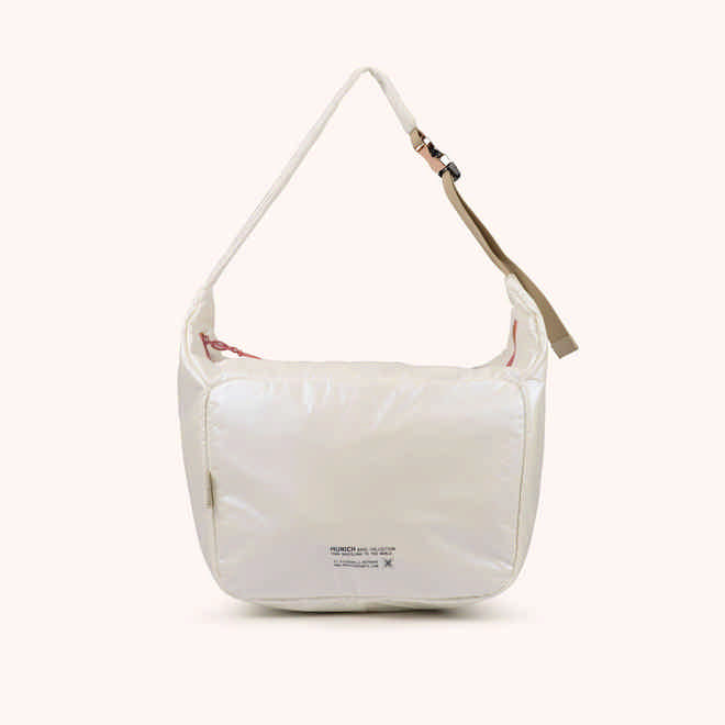 Bolso Hobo Minimalista en Poliamida Reciclada DEEP RECYCLED HOBO HONEY (1)