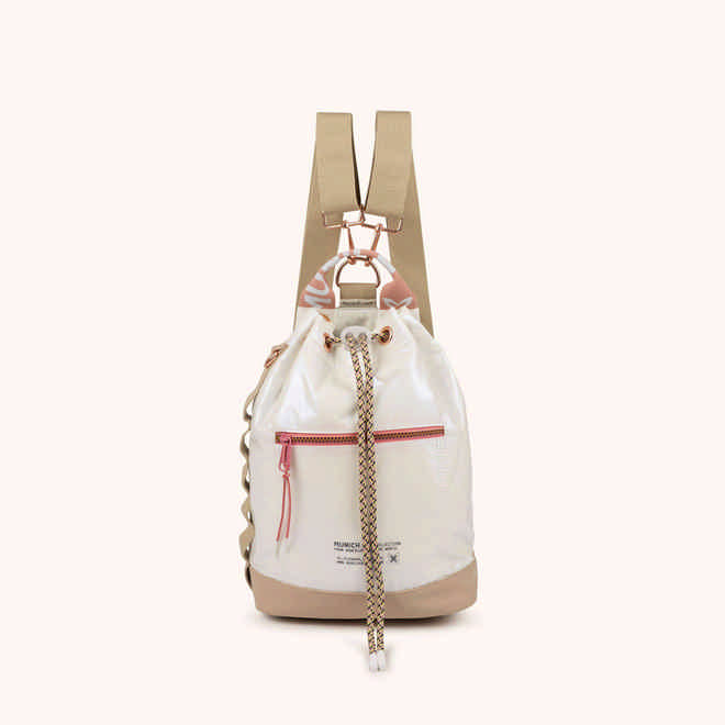 Mochila Saco Adaptable en Poliamida Reciclada DEEP RECYCLED DRAWSTRING BACKPACK HONEY (1)