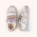 MUNICH DASH KID VCO 2.0 175 Zapatilla Retro Running Infantil Gris con Triple Velcro Pastel y Detalles Azules y Rosas (7)