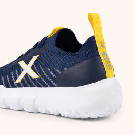 MUNICH JONY KID 17 Zapatillas de estilo futurista con suela gruesa (11)