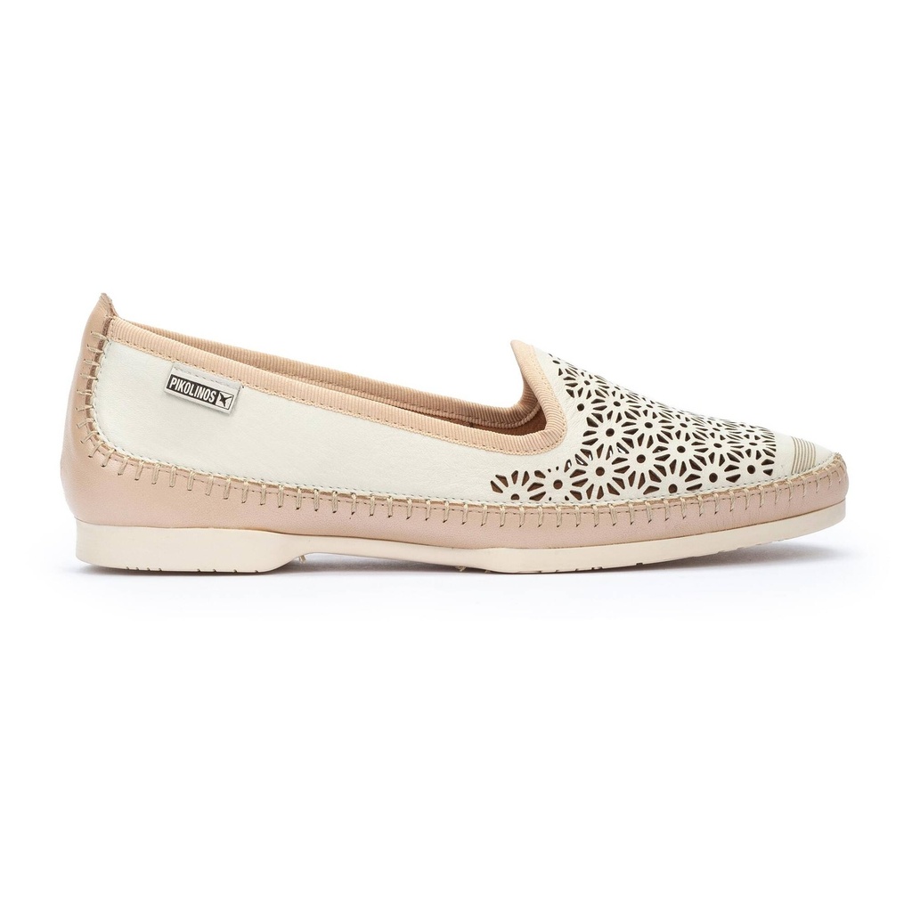 AGUILAS - Mocasín calado en flor de mujer (4)