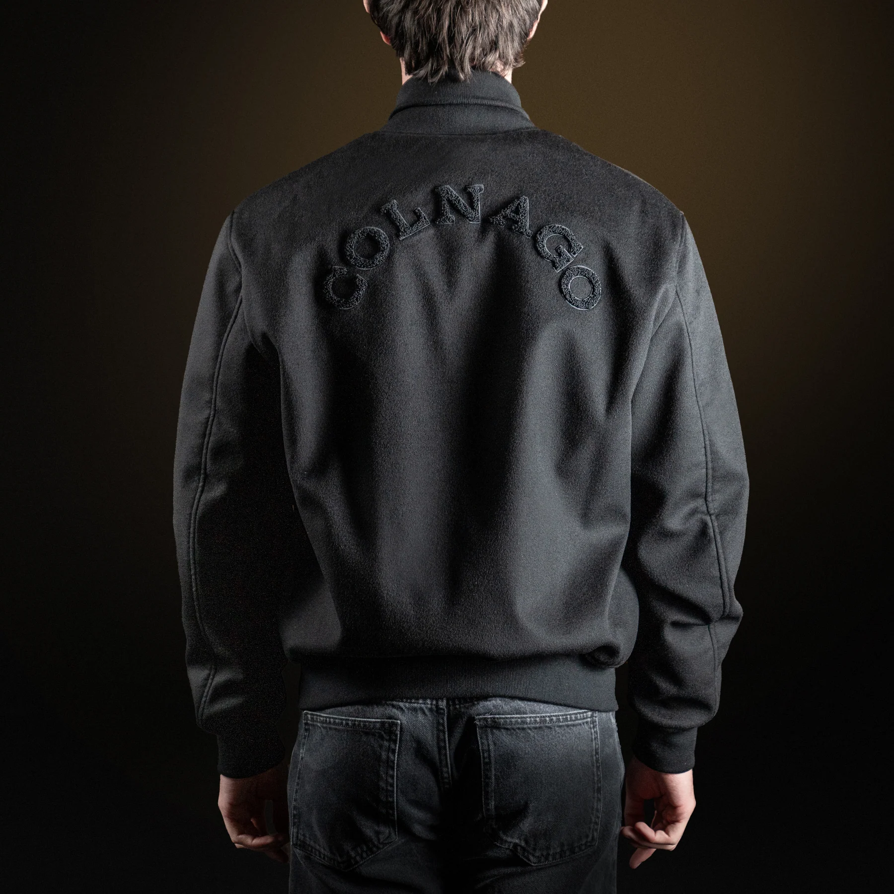 Chaqueta varsity negra (4)