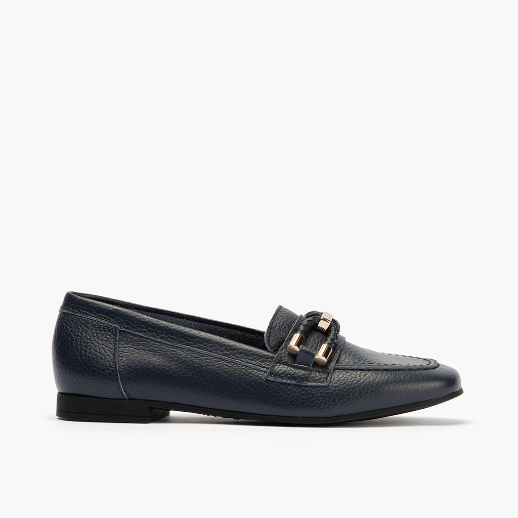 Mocasín plano en piel napa bombeada, con adorno Marino (1)