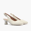 Zapato salón destalonado con tacón medio, en piel napa Glacial (1)