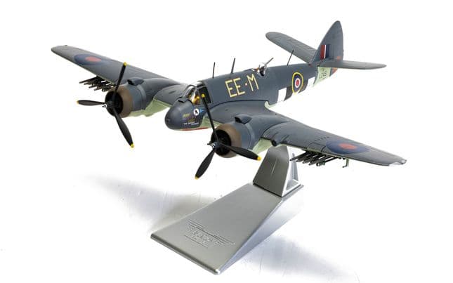 Bristol Beaufighter TF.X - LZ451 / EE-M 'The Ancient Mariner' (1)