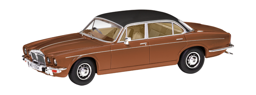 Daimler Sovereign (Series 2) Double Six Vanden Plas, Caramel (metallic) (4)