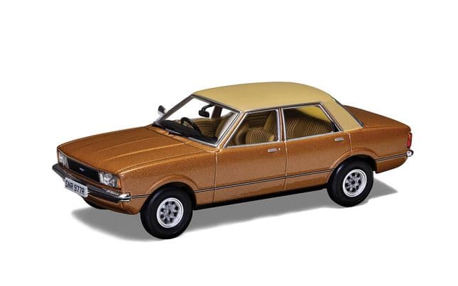 Ford Cortina Mk4 1.6 GL - Arizona Gold (1)