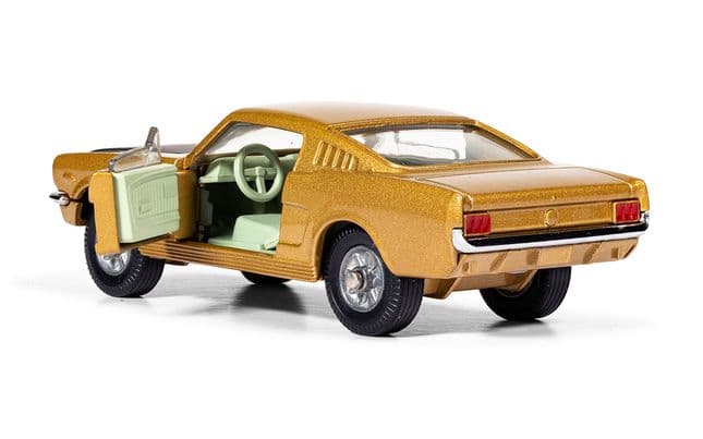 Ford Mustang Fastback 2+2 - Gold & Black (3)