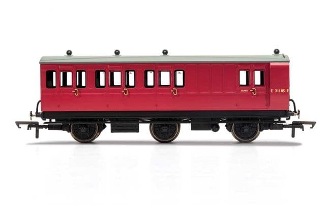 BR, 6 Wheel Coach, Brake 3rd Class, Fitted Lights, E31185 - Era 4 (1)