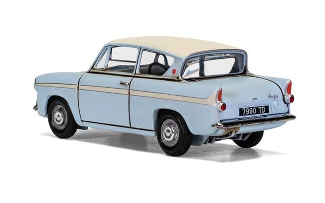 Harry Potter Flying Ford Anglia (4)
