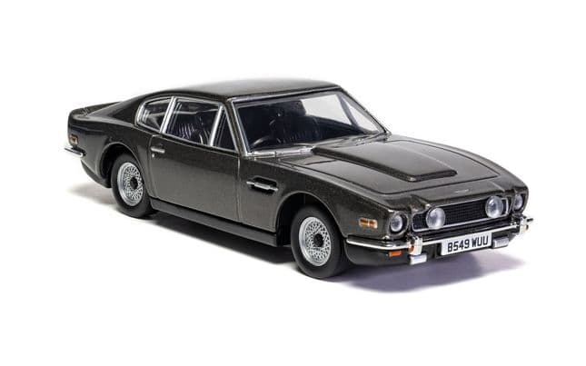 Aston Martin V8 - James Bond 'No Time To Die' (9)