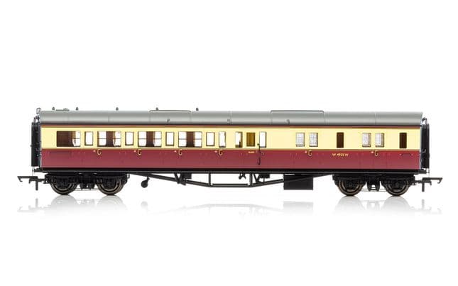 BR, Collett 'Bow-Ended' Corridor Brake Third (Right Hand), W4925W - Era 4 (1)