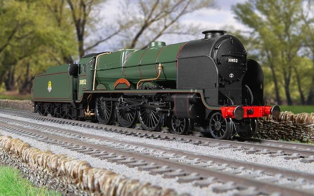 BR (Early), Lord Nelson Class, 4-6-0, 30852 'Sir Walter Raleigh' - Era 5 (8)