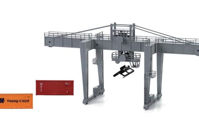 Gru per container con 2 container (1)