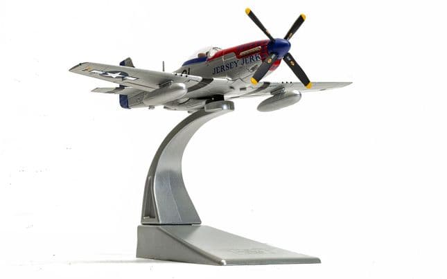 North American P-51D Mustang 'Jersey Jerk' - 356th USAAF - Major Donald Strait (5)
