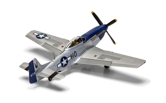 North American P-51D Mustang ‚'Moonbeam McSWINE' - Capt. William T. 'Bill' Whisner Jr (5)