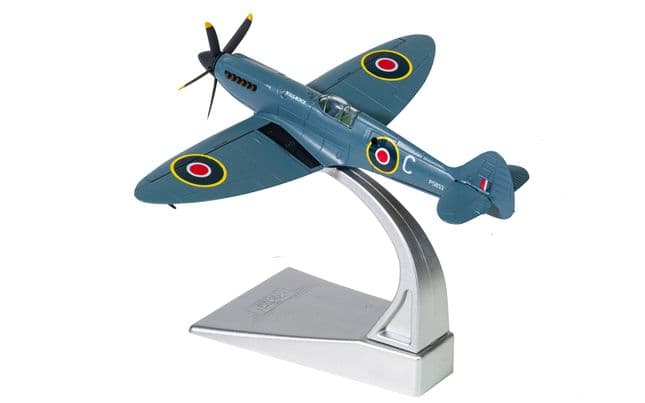 Supermarine Spitfire PR.XIX - G-RRGN PS853 - Rolls Royce Heritage Hangar (2)