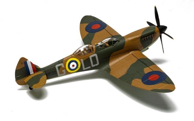 Supermarine Spitfire T9 - SM520 - Spitfires.com - Goodwood Aerodrome (5)