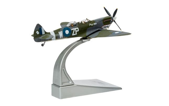 Supermarine Spitfire T.9 'Grey Nurse'- TE308 - Biggin Hill Heritage Hangar (2)