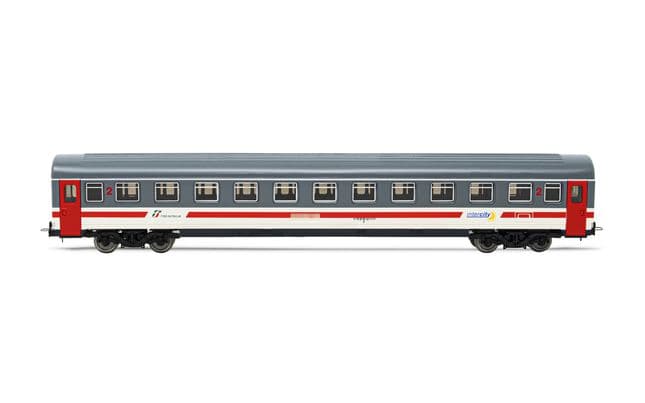 FS, carrozza UIC-Z1 di 2a classe, livrea grigia/bianca "Intercity Giorno" con striscia rossa, ep. VI (1)