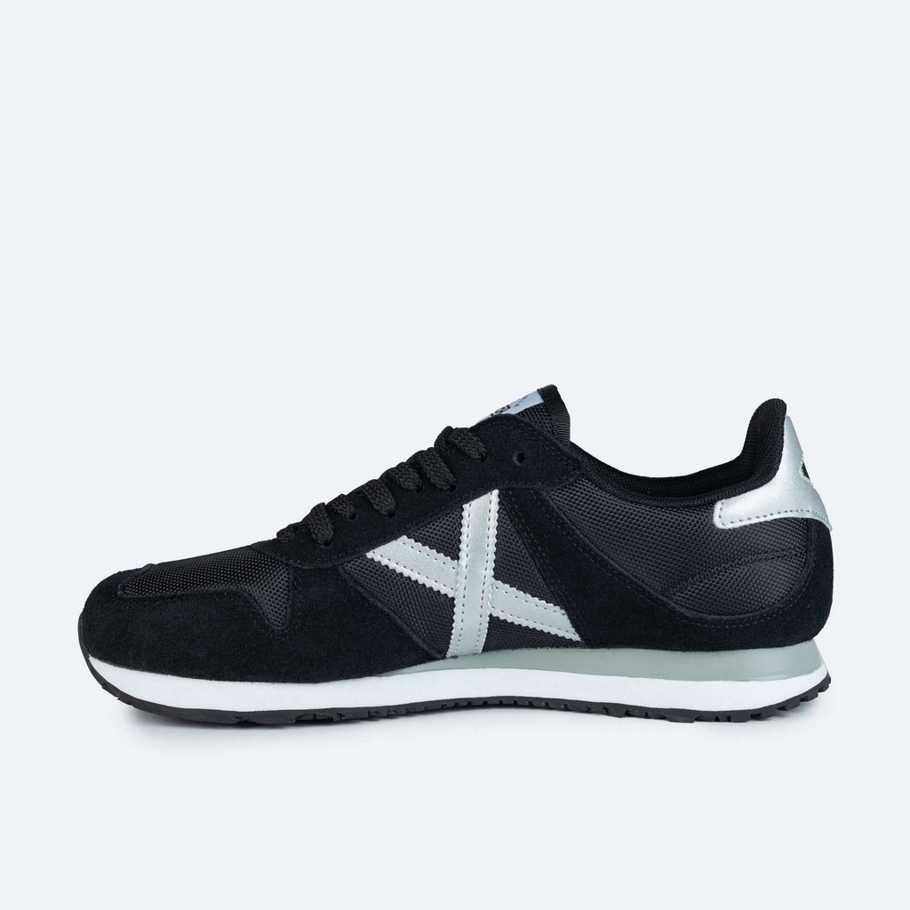 MUNICH MASSANA 432 Retro Running trainers Black and Silver (4)