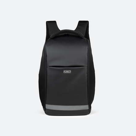 MUNICH BACKPACK SHIELD BLACK (2)