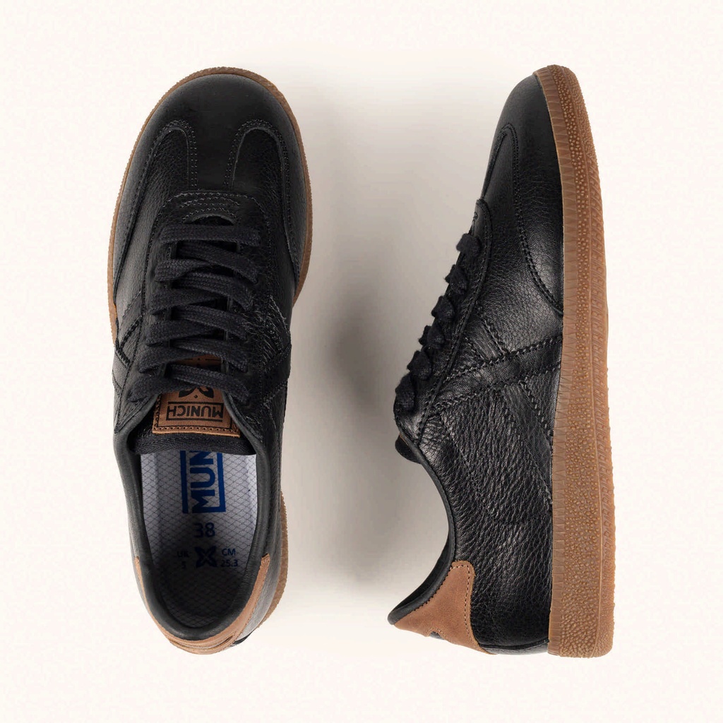 MUNICH BARRU 246 Black tumbled leather sneakers with caramel gum sole (7)
