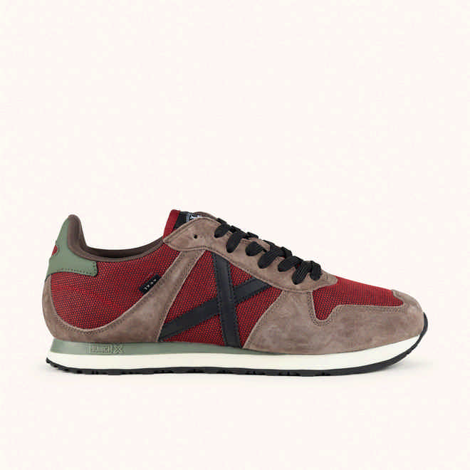 MUNICH MASSANA CLASSIC MAN 621 Retro Running Sneakers Maroon and Brown with Green and Black details (1)