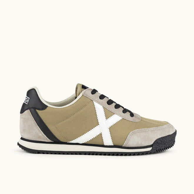 MUNICH RIBER 18 Sneakers low-profile retro seventies inspired Sand, Light Grey and Black (1)