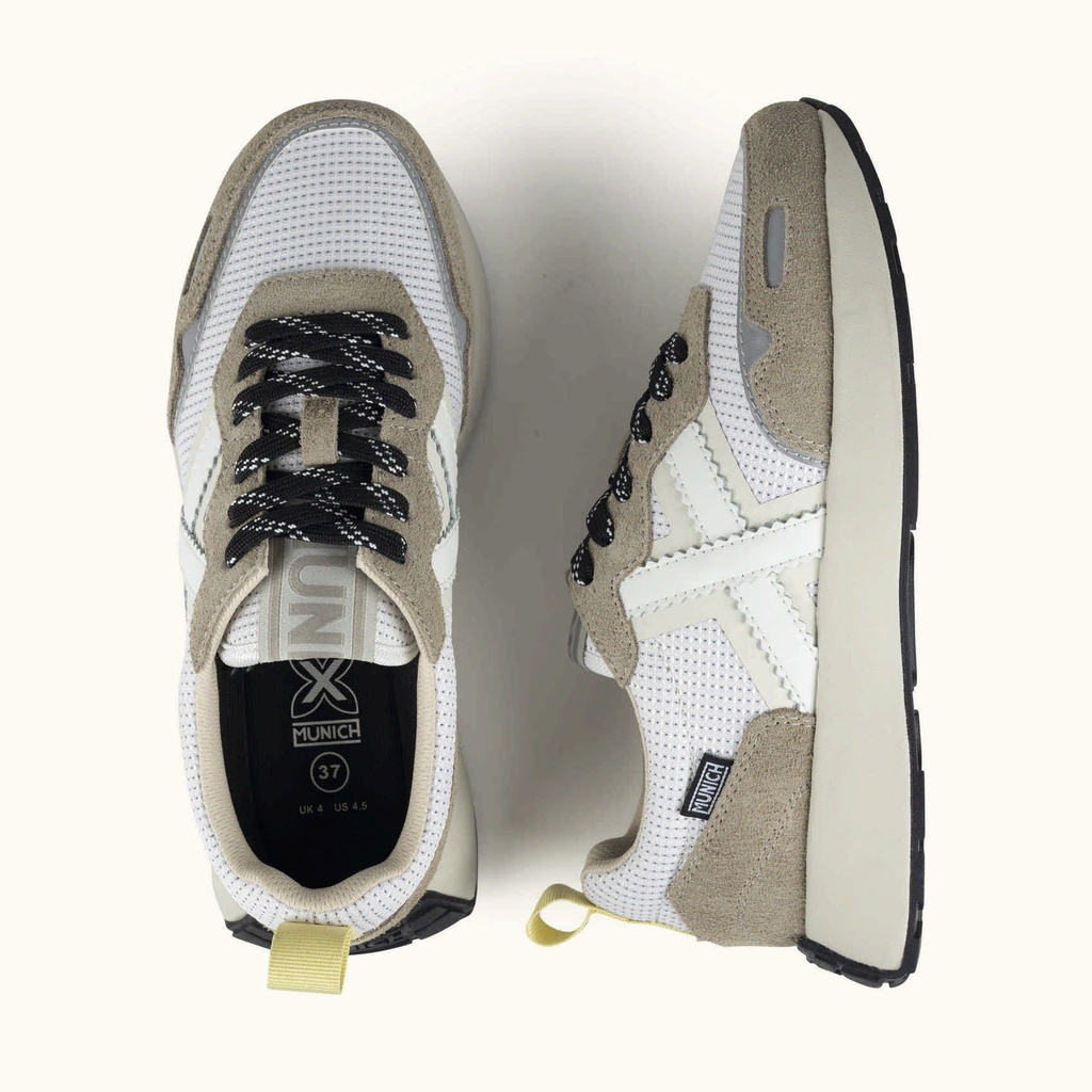 MUNICH XEMINE WMN 116 Sneakers with classic running style and elegant silhouette Beige, White and Silver (7)