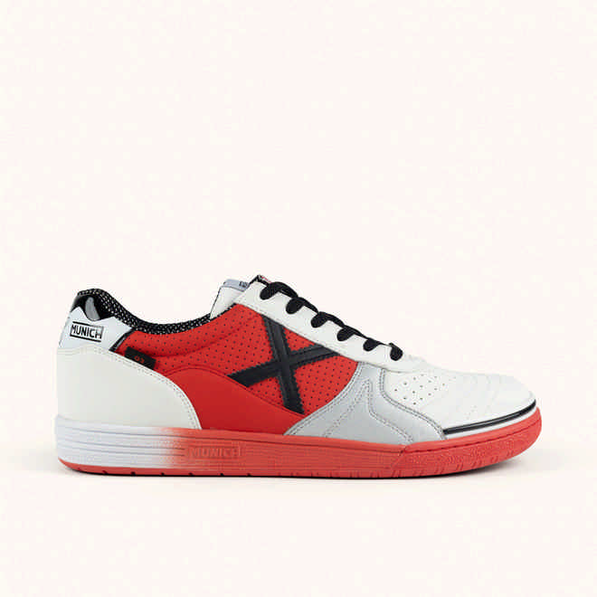 MUNICH G-3 471 Futsal shoe Red and White with Black and Silver Grey Details (1)
