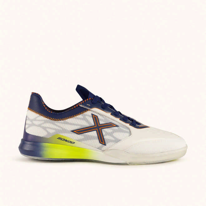 MUNICH RONDO 26 White futsal shoes with navy blue, neon yellow and orange details with laces (1)