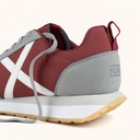 MUNICH RUSH 11 Retro Running Sneakers with a classic design Maroon, Grey and White (3)