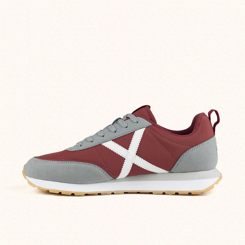 MUNICH RUSH 11 Retro Running Sneakers with a classic design Maroon, Grey and White (4)