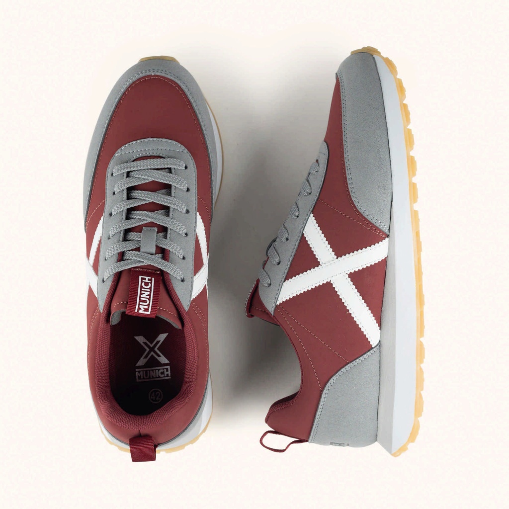 MUNICH RUSH 11 Retro Running Sneakers with a classic design Maroon, Grey and White (7)