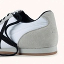 MUNICH STEREO 09 Sneakers with character silhouette and retro touches Black and White (10)