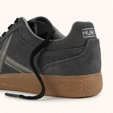 MUNICH STEREO 11 Retro design sneakers Black, Grey and Silver (9)