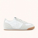MUNICH STEREO WMN 12 Retro design sneakers White, Light Grey and Caramel (1)