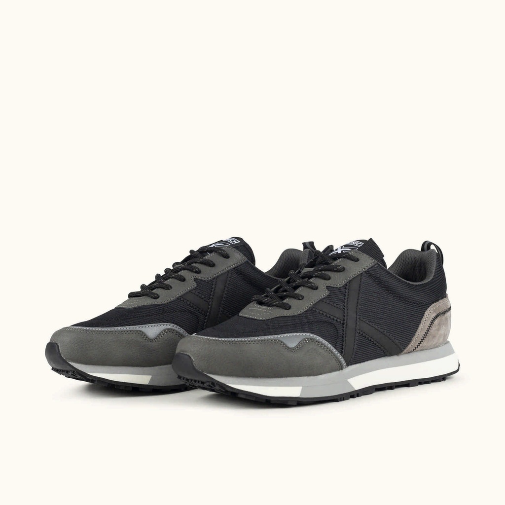 MUNICH NEXT 24 Urban and sporty design sneakers Black and Grey (6)