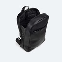 Mochila de piel negra con banda para trolley BACKPACK CRAFT (5)
