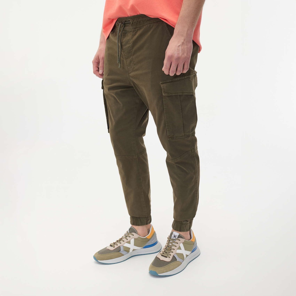 Pantalón MUNICH Cargo explore de algodón-elastano khaki (4)