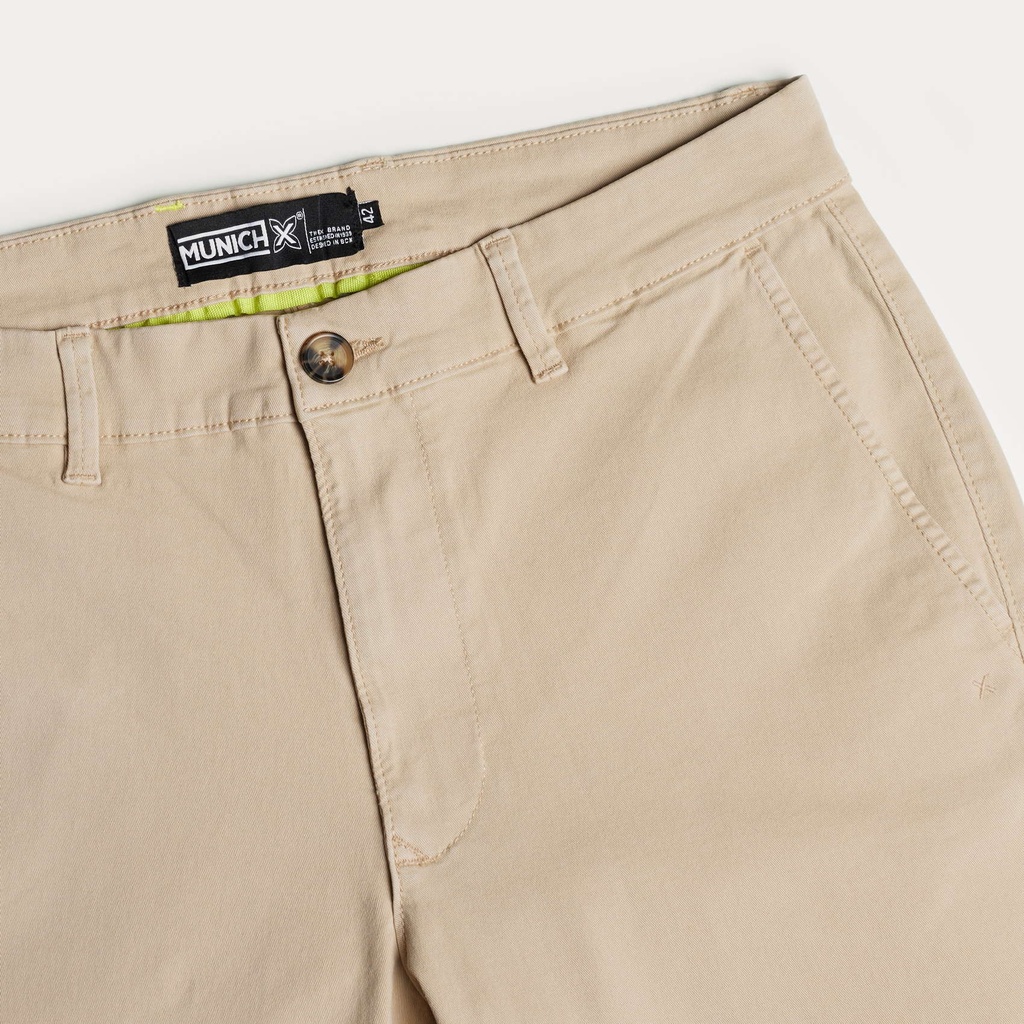 Pantalón MUNICH Chino loop de algodón-elastano arena (8)