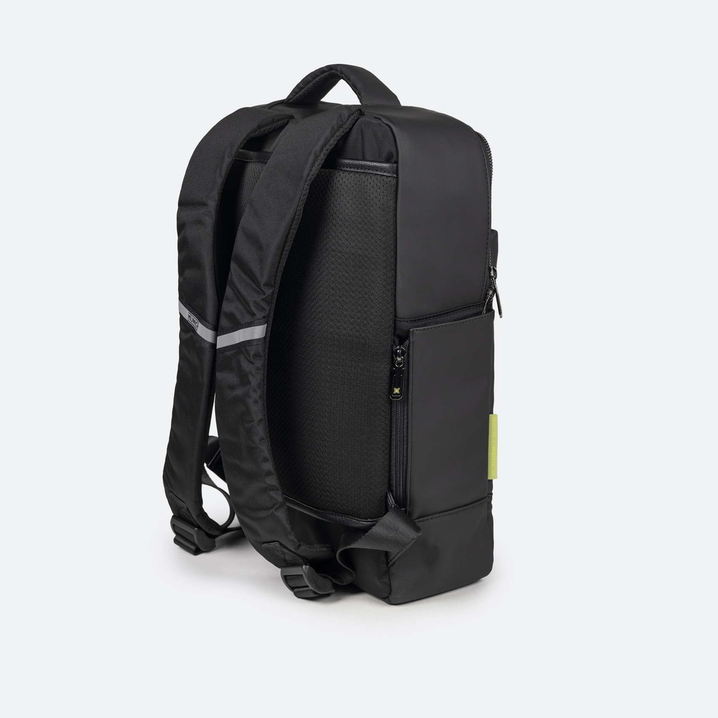 Mochila Negra de Gran Capacidad con Compartimento para Botella JUNGLE BACKPACK SQUARE (4)