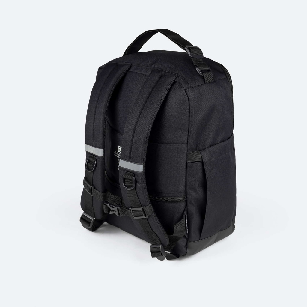 Mochila negra de poliÃ©ster reciclado MUNICH GATE X-39 UNDERSEAT BACKPACK (4)