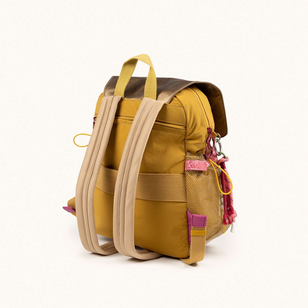 DEEP RECYCLED FW25 BACKPACK C/HONEY (4)