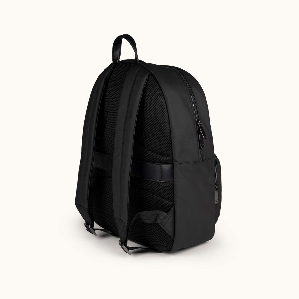 Mochila sostenible urbana negra PEAK RECYCLED BACKPACK (4)