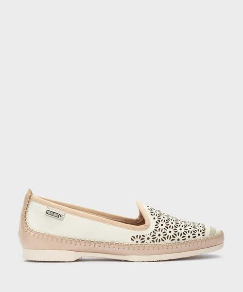 AGUILAS - Mocasín calado en flor de mujer