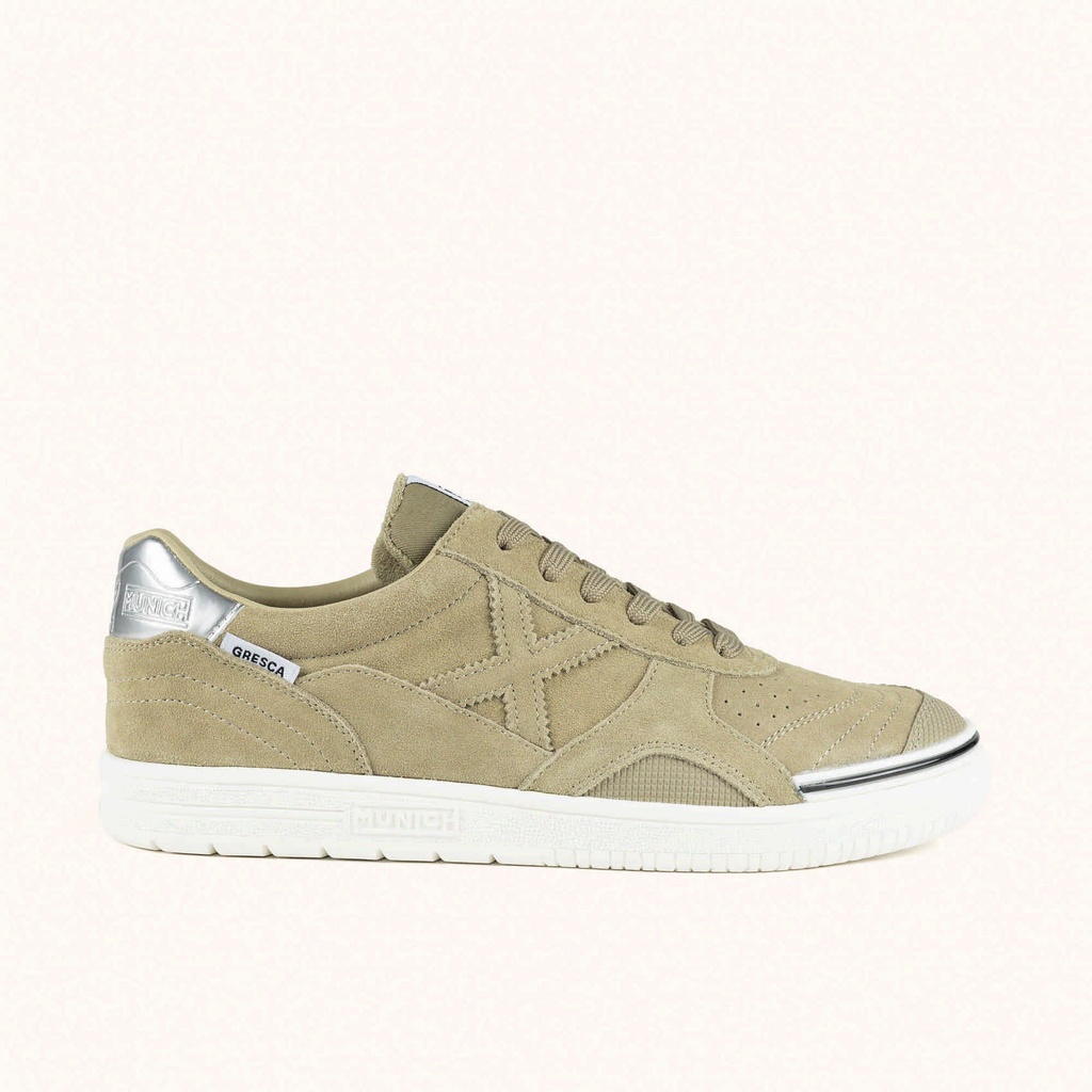 [8445648768493-39] MUNICH GRESCA 331 Indoor football trainers in beige with silver details and white sole (39)