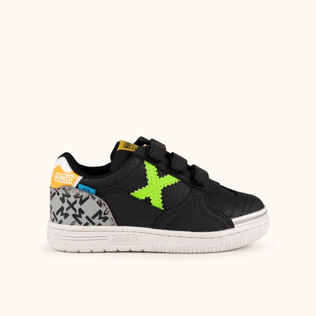 [8445648816880-28] MUNICH G-3 KID VCO 467 Children's Indoor Football Shoes Black and Green with Velcro (28)